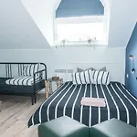 Red Emperor Hostel